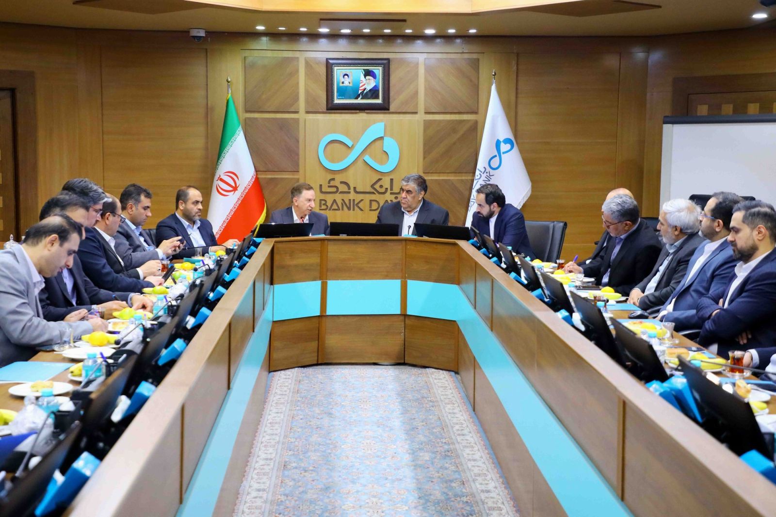 حمایت قاطع جمعی از نمایندگان مجلس از عملکرد بانک دی